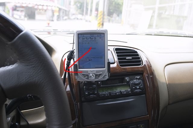 續 HP 2210 DIY "自製可調式旋轉PDA車架" 之 mio 168 篇