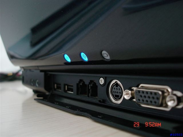 超鏡面新機之12.1"寬屏DVD Multi Notebook, NEC LaVie N300DB