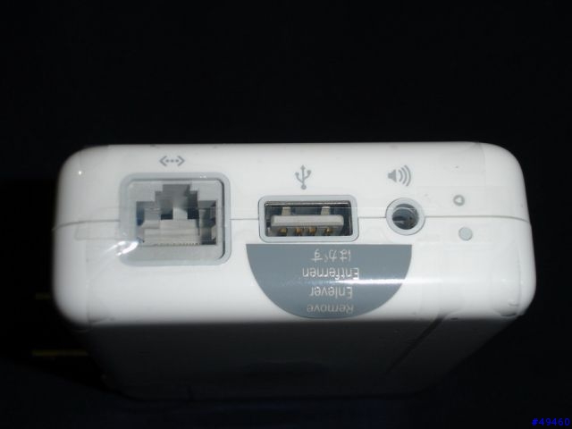 Apple AirPort Express 迷你無線基地台。