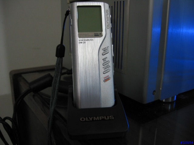 日系OLYMPUS DM-20 好用錄音筆勸敗