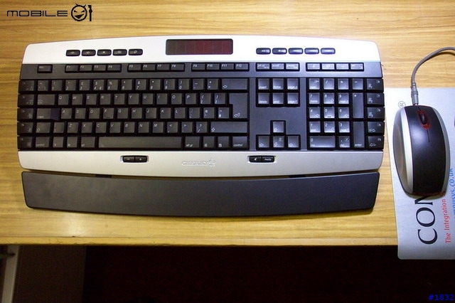 Cherry Wireless Solar Keyboard ~ 無線太陽能鍵盤滑鼠組