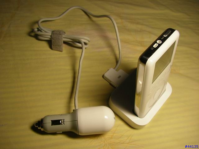 Belkin車充 for iPod
