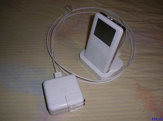Belkin車充 for iPod