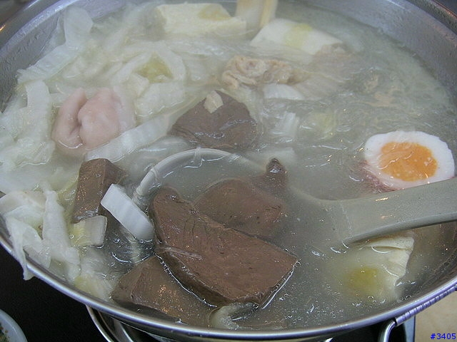 《cat的吃喝玩樂檔案》建成圓環的超划算酸菜白肉火鍋