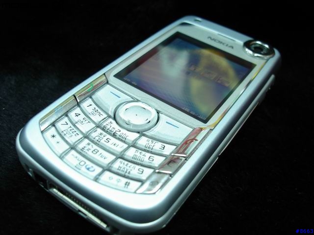 新機上市~NOKIA 6680 簡單分享