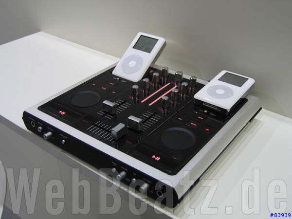 DJ with iPod = IDJ?!