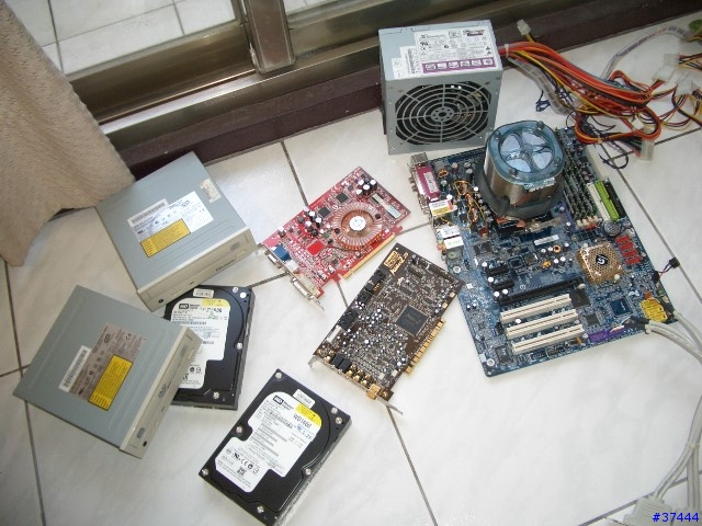聯力 PC-V1000 機殼入手小介紹