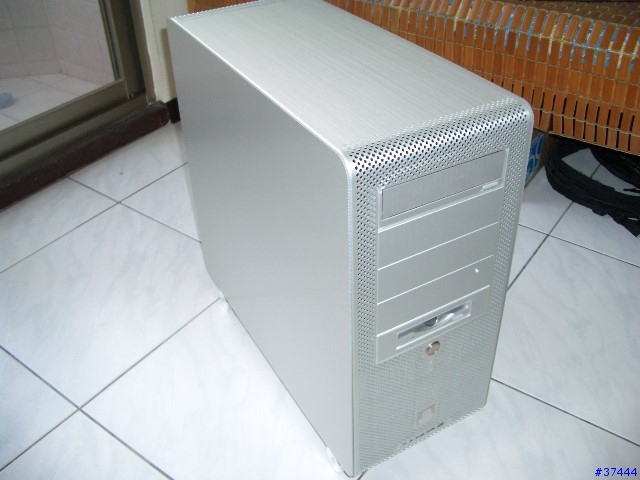 聯力 PC-V1000 機殼入手小介紹