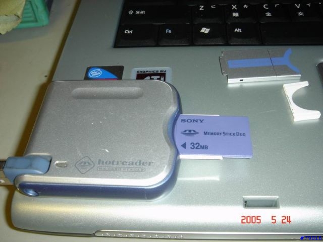 ACER 1692 的讀卡機變身-內建memory stick duo adaptor