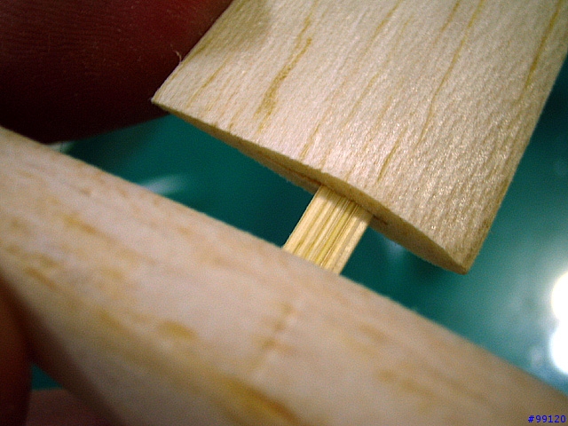 想要漂亮的滑翔機嗎? 自己DIY