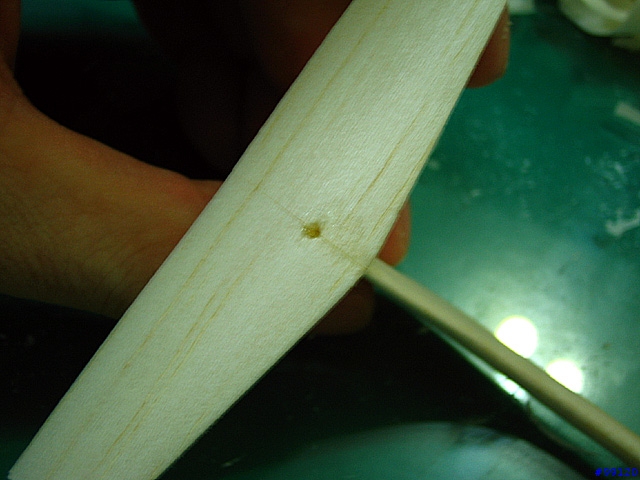 想要漂亮的滑翔機嗎? 自己DIY