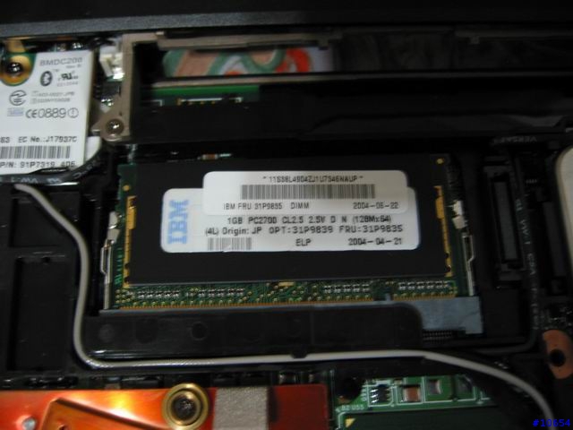 IBM T42P 更換palmrest without touchpad