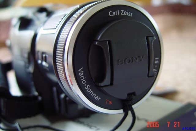 走入凡間的精靈--> Sony HDR-HC1 HDV高畫質數位攝影機