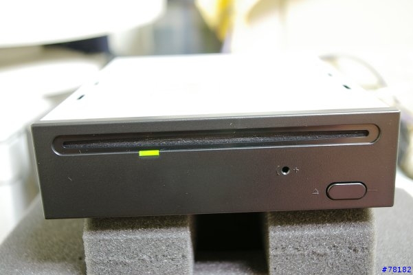 我吸!我吸!!我吸吸吸!! PLEXTOR PX-716AL 黑色面板-----開箱報告!!