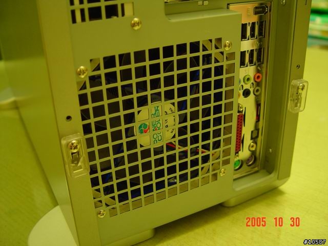 保銳CS-718伺服器級機殼介紹