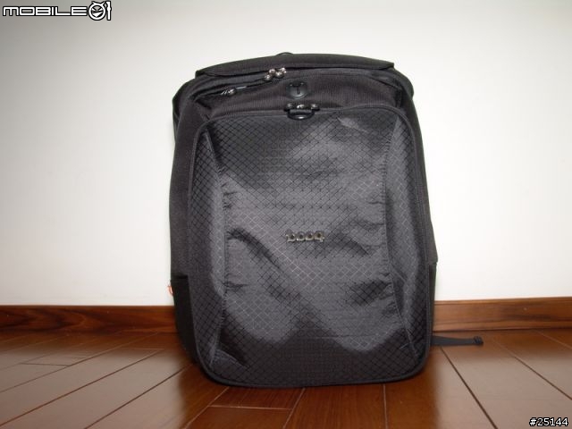 【阿西摩試用報告】背包雙俠 - Nike Epic 1, Booq Boa XM
