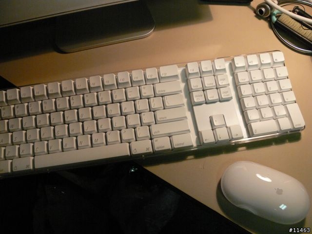 沒人分享過嗎?來看看 iMac G5 17 inch 的開箱照吧!
