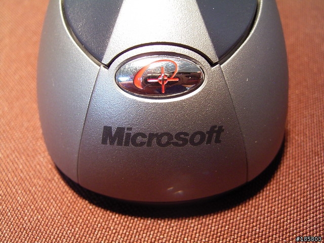 【分享】NB的好夥伴 - Microsft Wireless Notebook Optical Mouse 4000