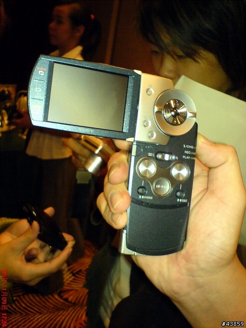 SONY2006年度最新秘密武器~~~感動上市!!