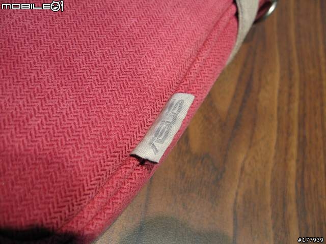 華碩ASUS 推出12吋肩背式女性專用電腦保養組合包,購後心得(內含圖片)