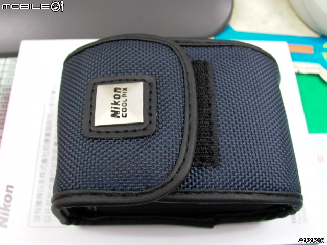 昨天去敗了一台NIKON P1…