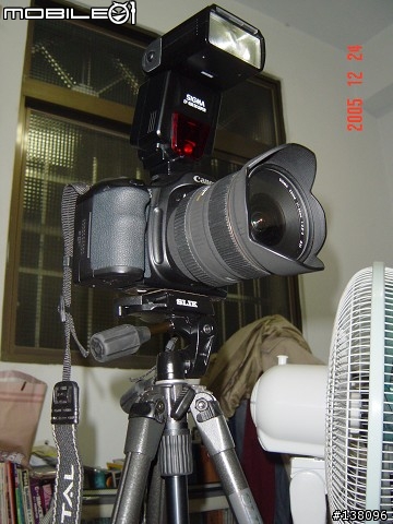 更新實際夜景長曝照片:還在找方便好用的旅行用腳架嗎...看看這隻吧 Slik Sprint Pro 3-way 更新實際夜景長曝照片.