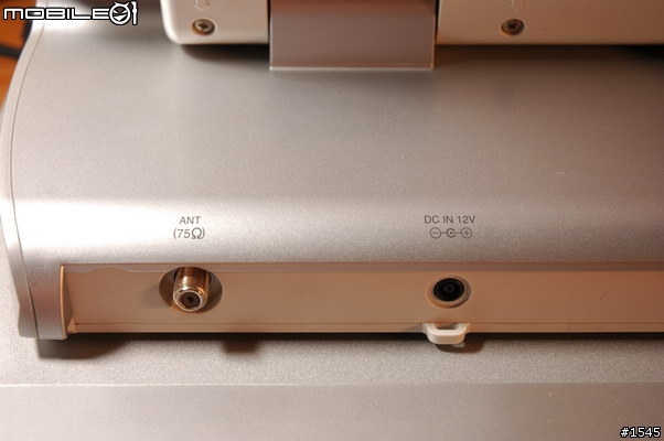 專屬個人的迷你享受 Toshiba 15DL72 液晶電視