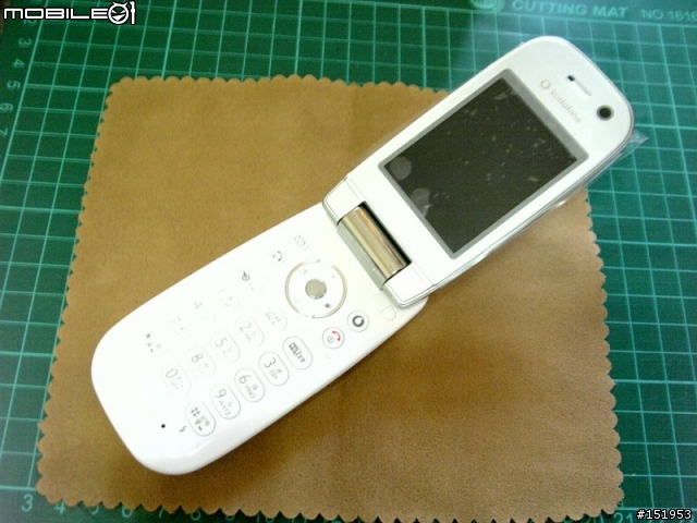 SHARP 8系列新機 V804SH(外觀篇)