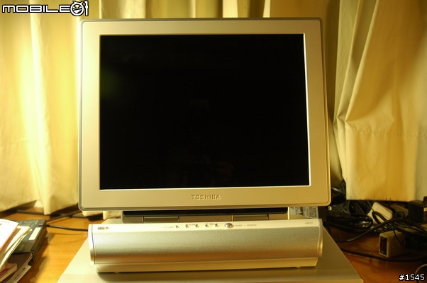 專屬個人的迷你享受 Toshiba 15DL72 液晶電視
