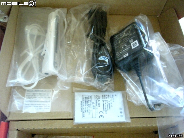 SHARP 8系列新機 V804SH(外觀篇)
