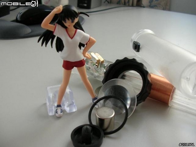 台幣299元的手搖式手電筒
