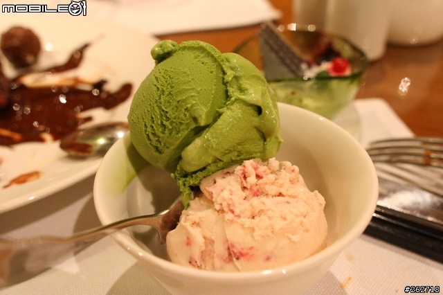 喜來登飯店的十二廚