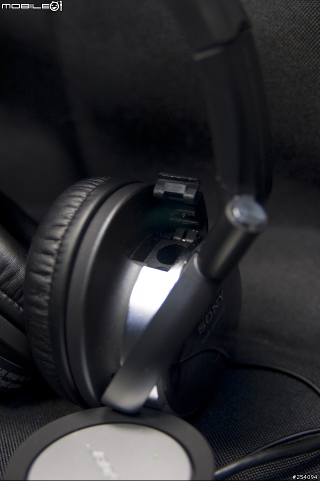 Sony MDR-NC50 抗噪音耳機 報告..(圖多便是美)