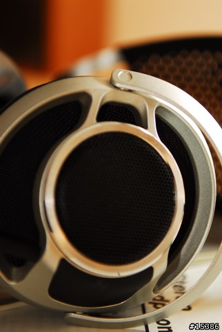 Sony MDR-SA5000 我想都是照片吧 晚點等我讀完書再多寫一些