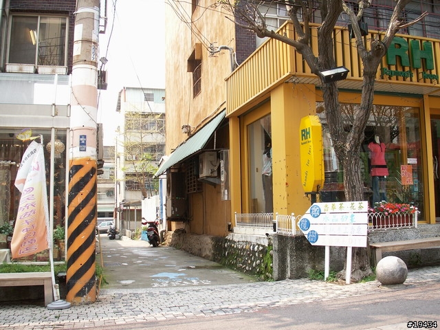 東海藝術街商圈的小天地~橄欖樹