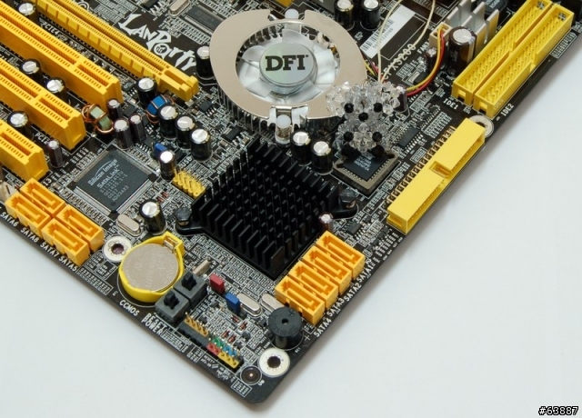 ATI效能最高之CF主機板-DFI LANPARTY UT CFX3200-DR簡測