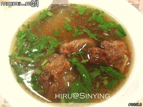 《茉然の趴趴造》市場裡的塩米糕及排骨酥