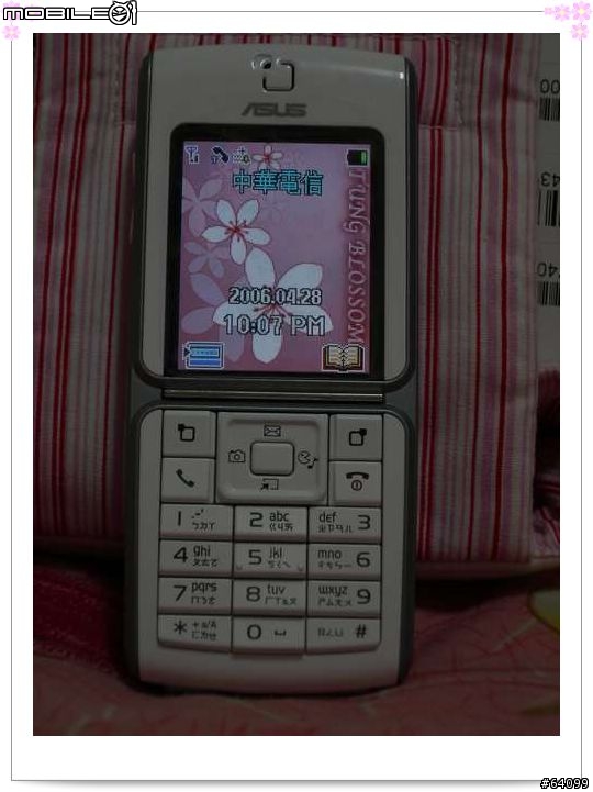 「分享」花的誘惑-ASUS V66 白色桐花款