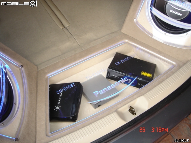 國際牌 CN-D105T 新DVD衛星導航新品實照第一手資料(後續補功能及實品圖片)