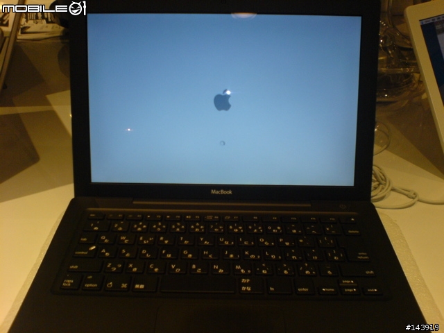 和麥書(MacBook)在台北第一次親蜜的接觸