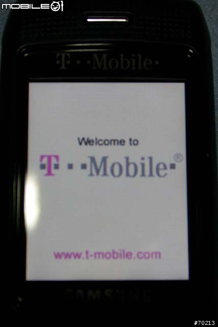 世足賽新科技之一 T-Mobile 手機