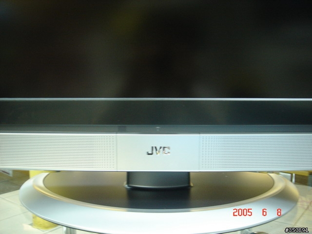【開箱報告】JVC 32" LCD TV (LT-32X676)