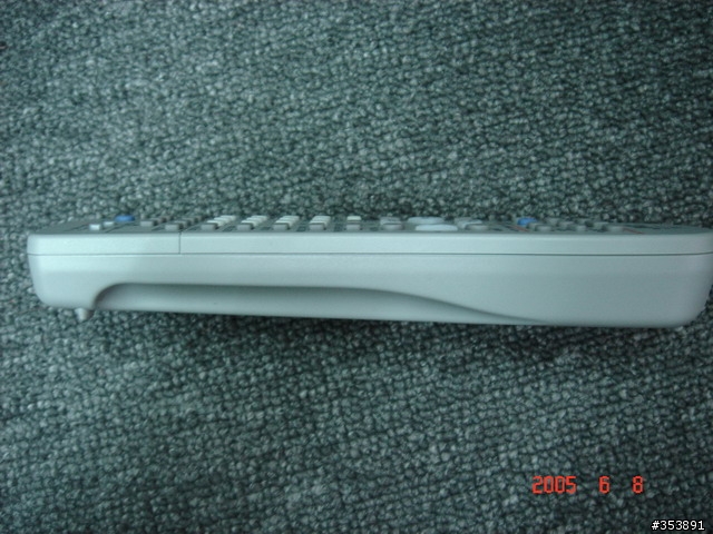 【開箱報告】JVC 32" LCD TV (LT-32X676)