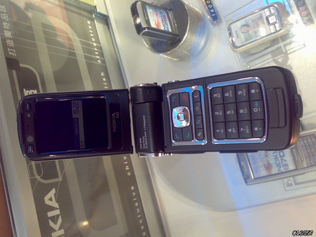 N93、N73,實機拍照圖(7/26晚上七點信義NYNY)