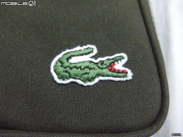 出門.吃飯.逛街的隨身包 LACOSTE