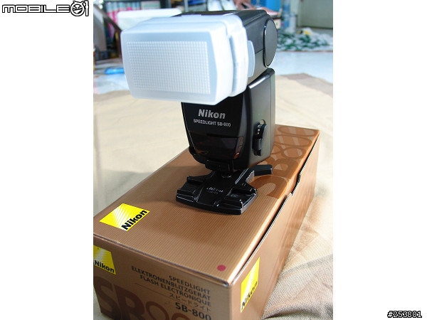 【分享】【勸敗】我的d70s有帽子戴了~~閃燈Nikon SB800開箱紀念