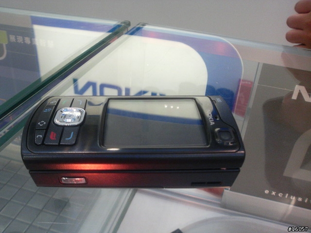 N93、N73,實機拍照圖(7/26晚上七點信義NYNY)