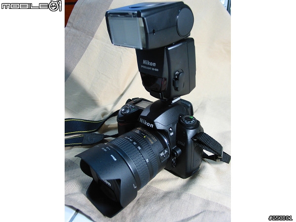 【分享】【勸敗】我的d70s有帽子戴了~~閃燈Nikon SB800開箱紀念