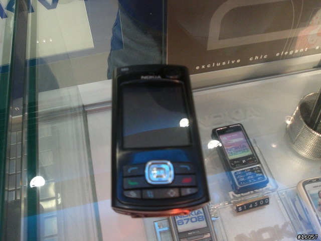 N93、N73,實機拍照圖(7/26晚上七點信義NYNY)