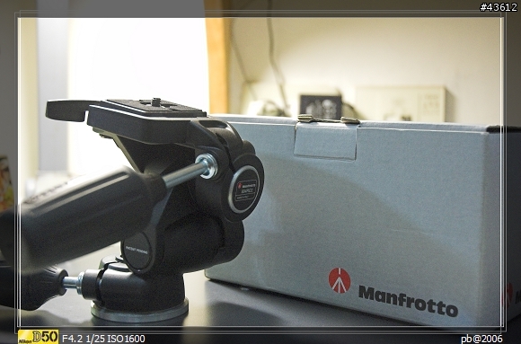 正廠與仿冒廠的結合,Victory 3011B+Manfrotto 804RC2 三向雲台